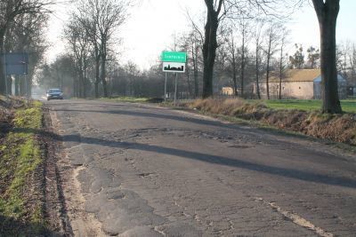 Przebudowa drogi powiatowej  Szafarnia – Płonne wraz z chodnikiem