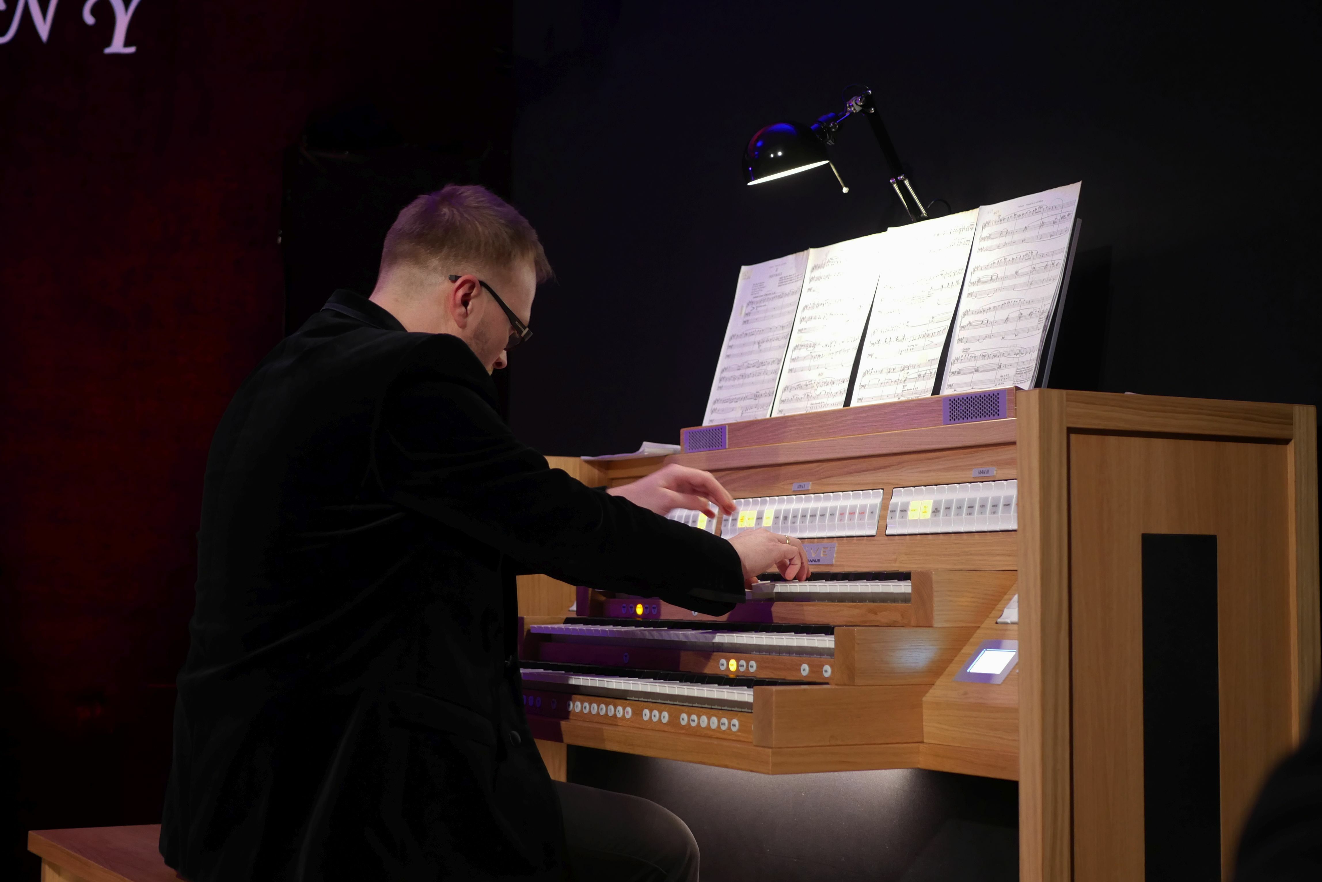 Koncert Świąteczno-Noworoczny - zdjęcie nr 4