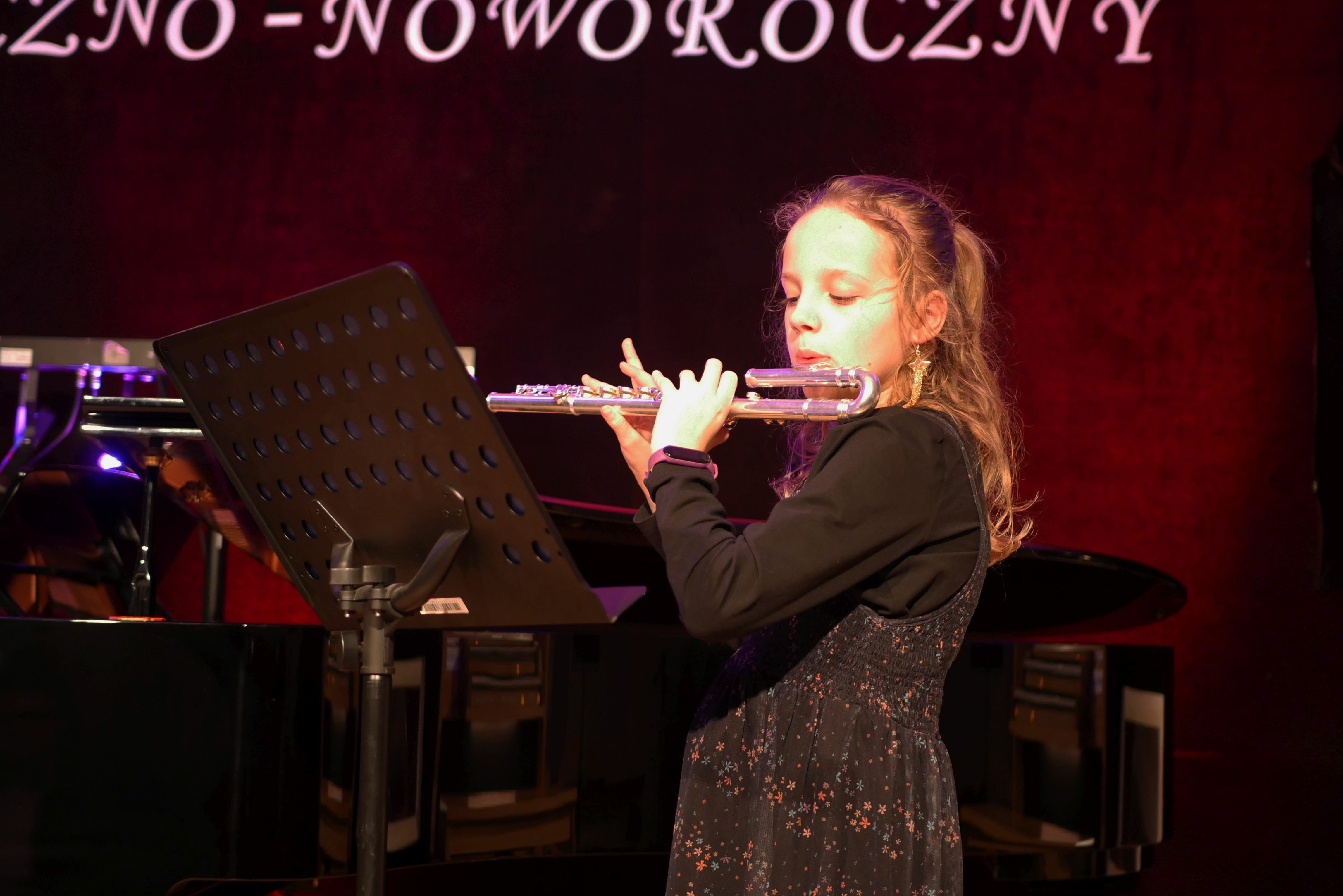 Koncert Świąteczno-Noworoczny - zdjęcie nr 14