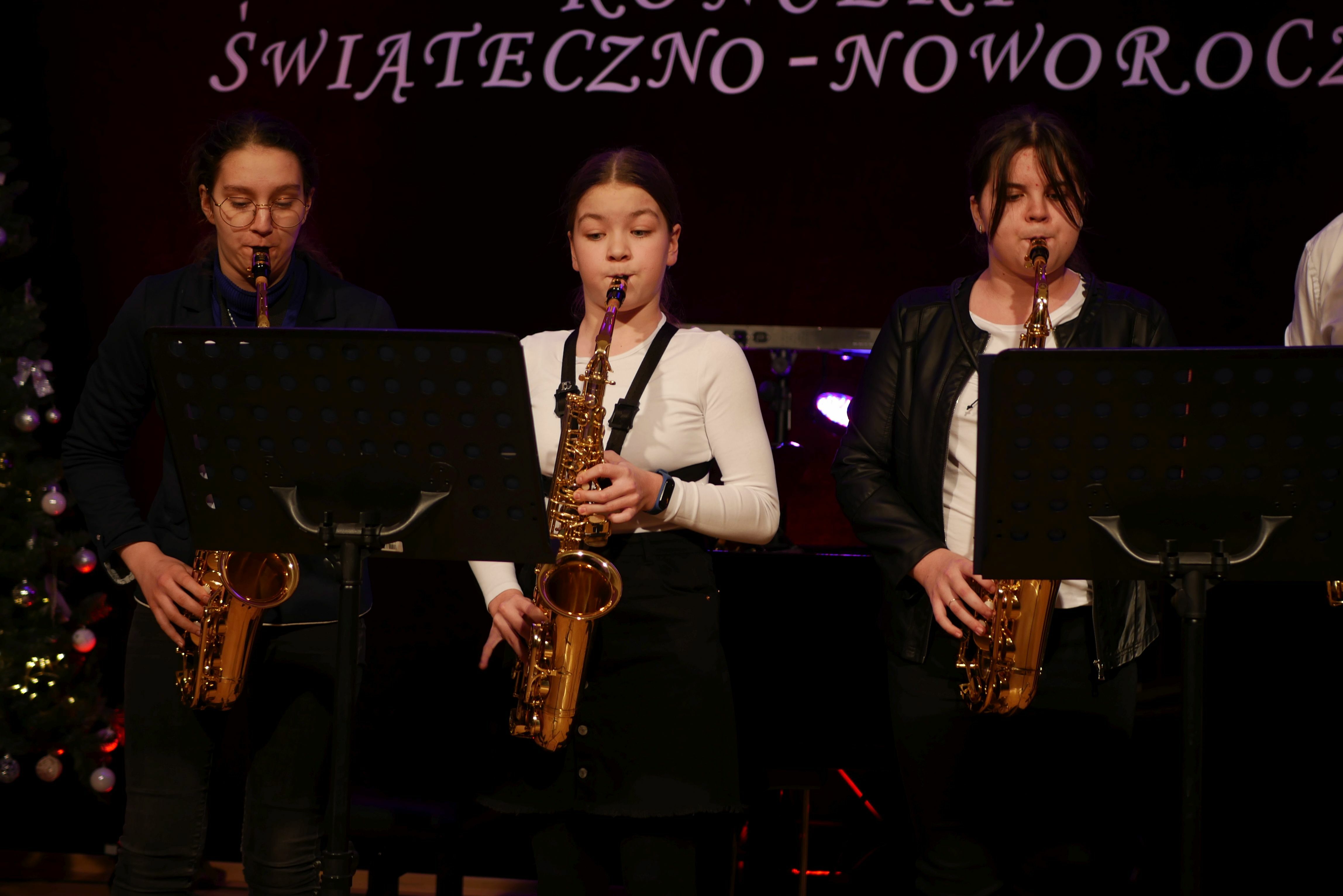 Koncert Świąteczno-Noworoczny - zdjęcie nr 23