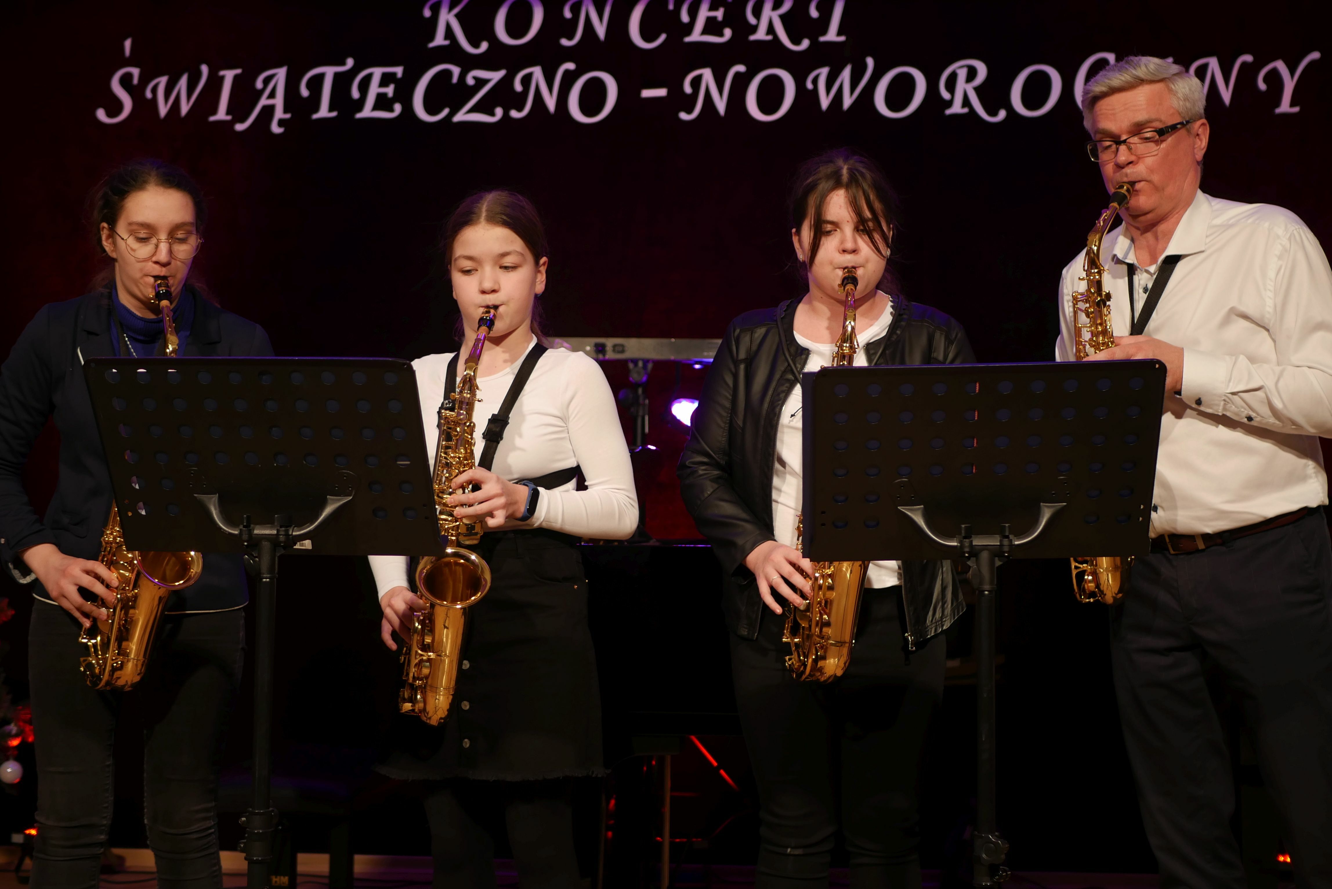 Koncert Świąteczno-Noworoczny - zdjęcie nr 24