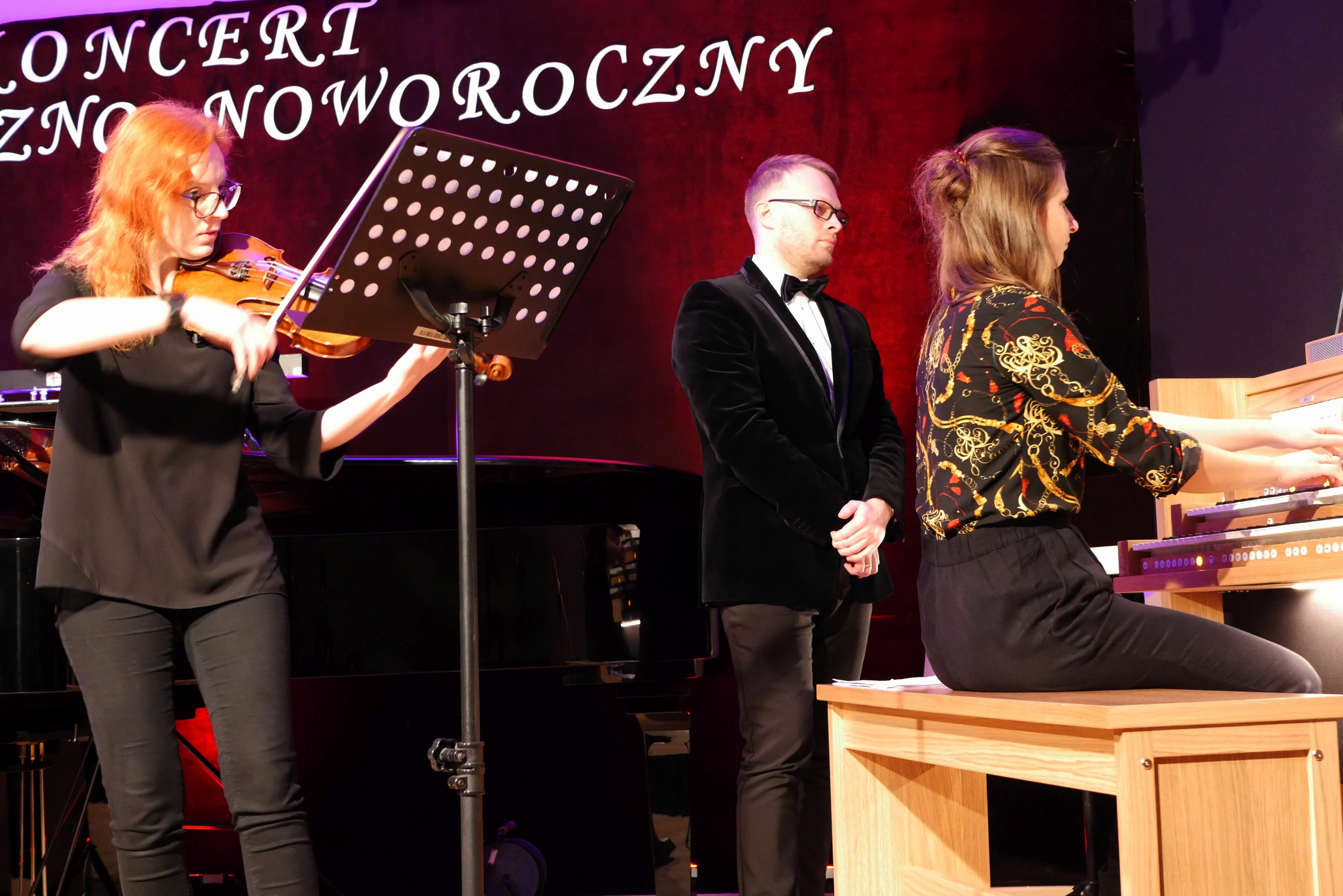 Koncert Świąteczno-Noworoczny - zdjęcie nr 30