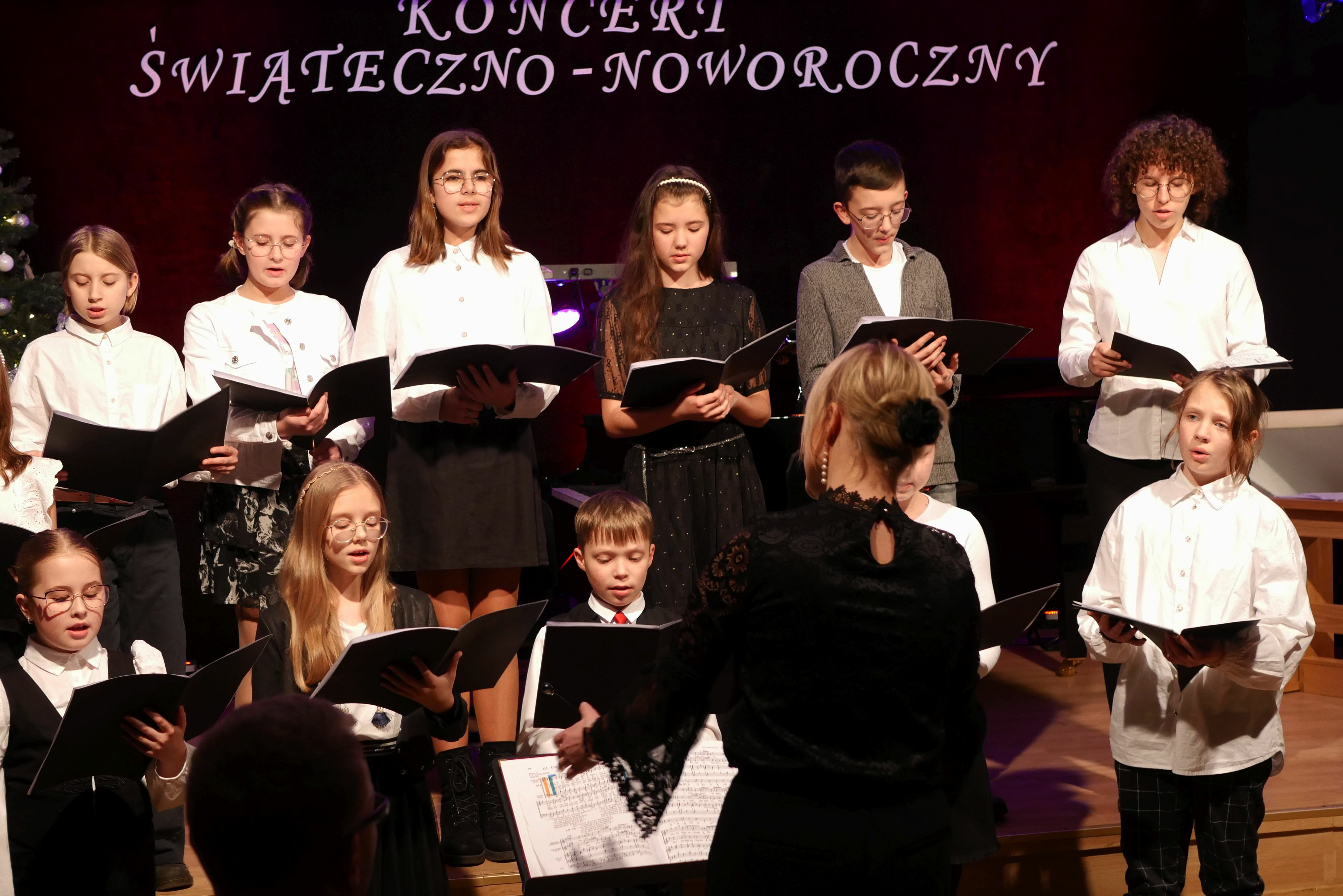 Koncert Świąteczno-Noworoczny - zdjęcie nr 34