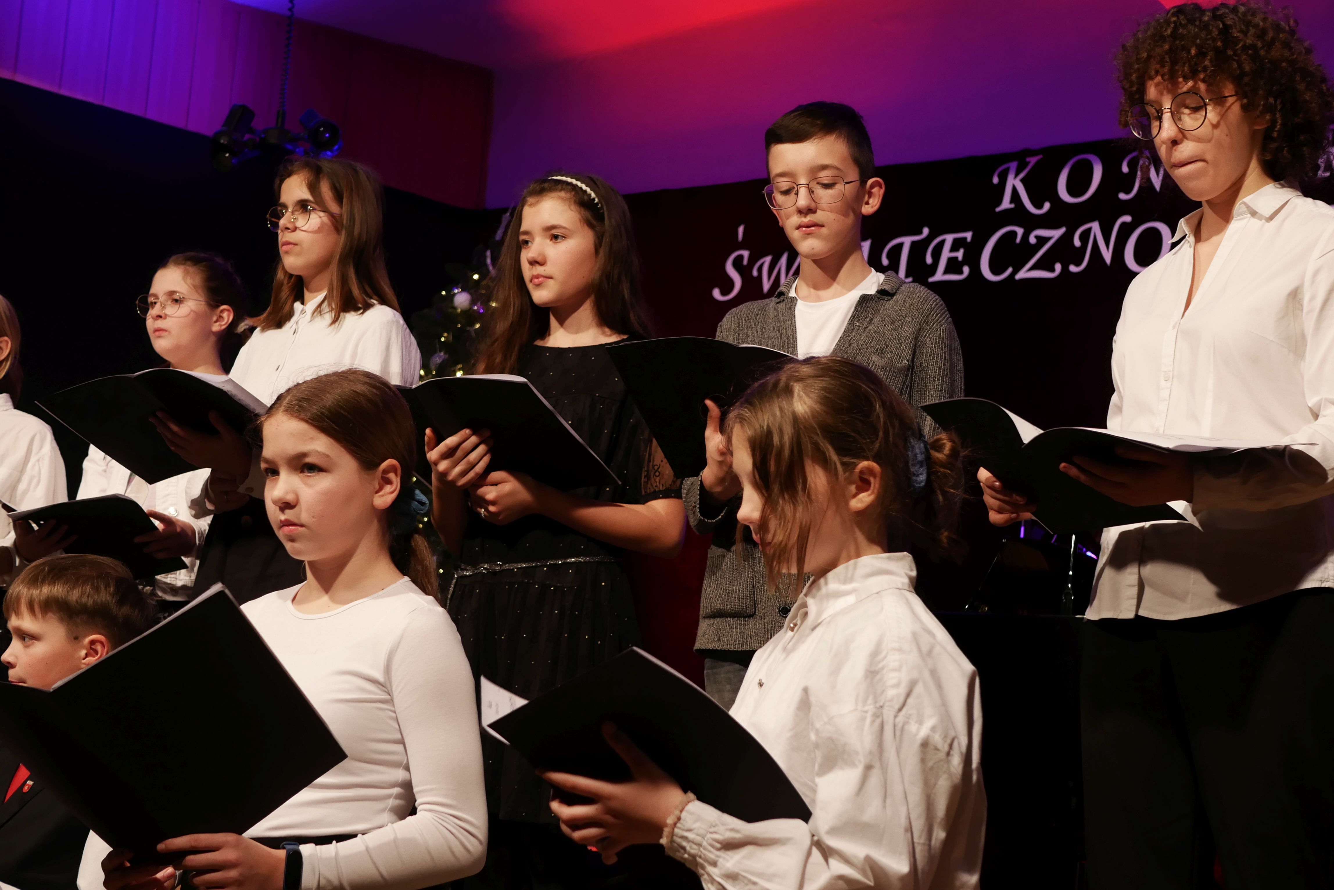 Koncert Świąteczno-Noworoczny - zdjęcie nr 39