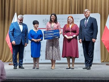 Symboliczne przekazanie promes Rządowego Programu Inwestycji Strategicznych Polski Ład - III - edycja - Państwowe Gospodarstwa Rolne